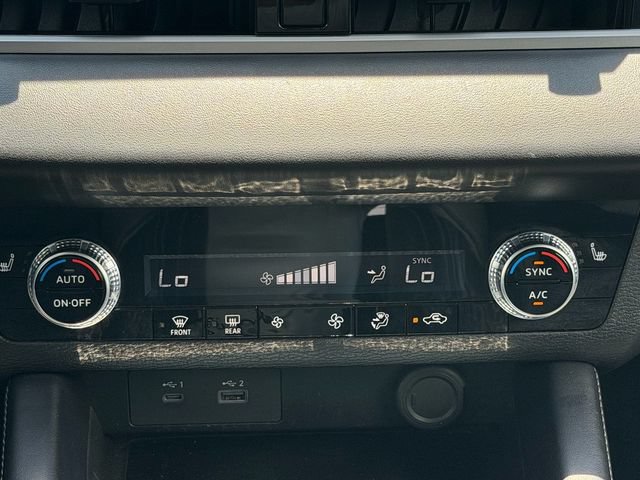Used 2023 Mitsubishi Outlander SE FWD image 15