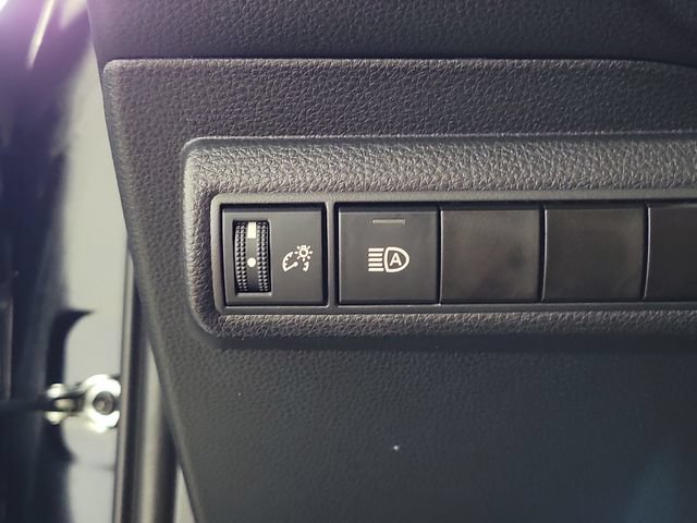 Used 2023 Toyota Corolla LE FWD image 23