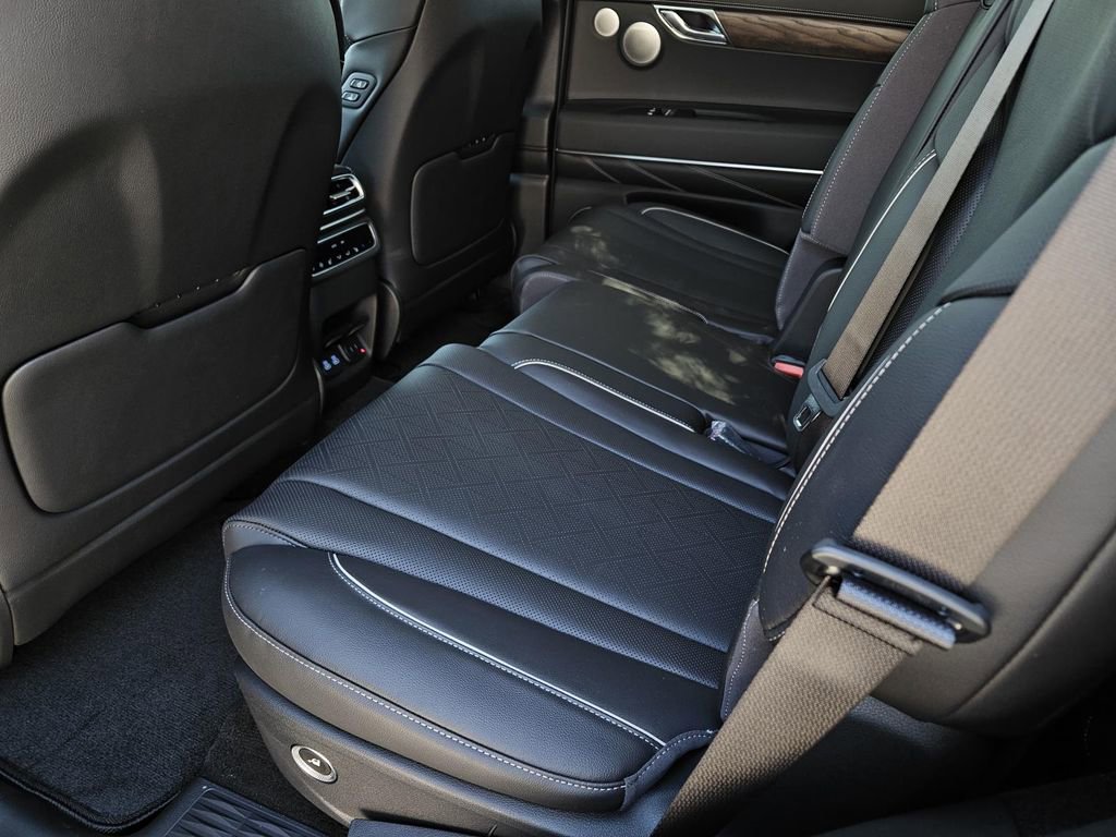 New 2026 Genesis GV80 2.5T Prestige image 16