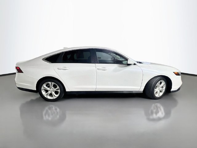 Used 2023 Honda Accord LX image 9