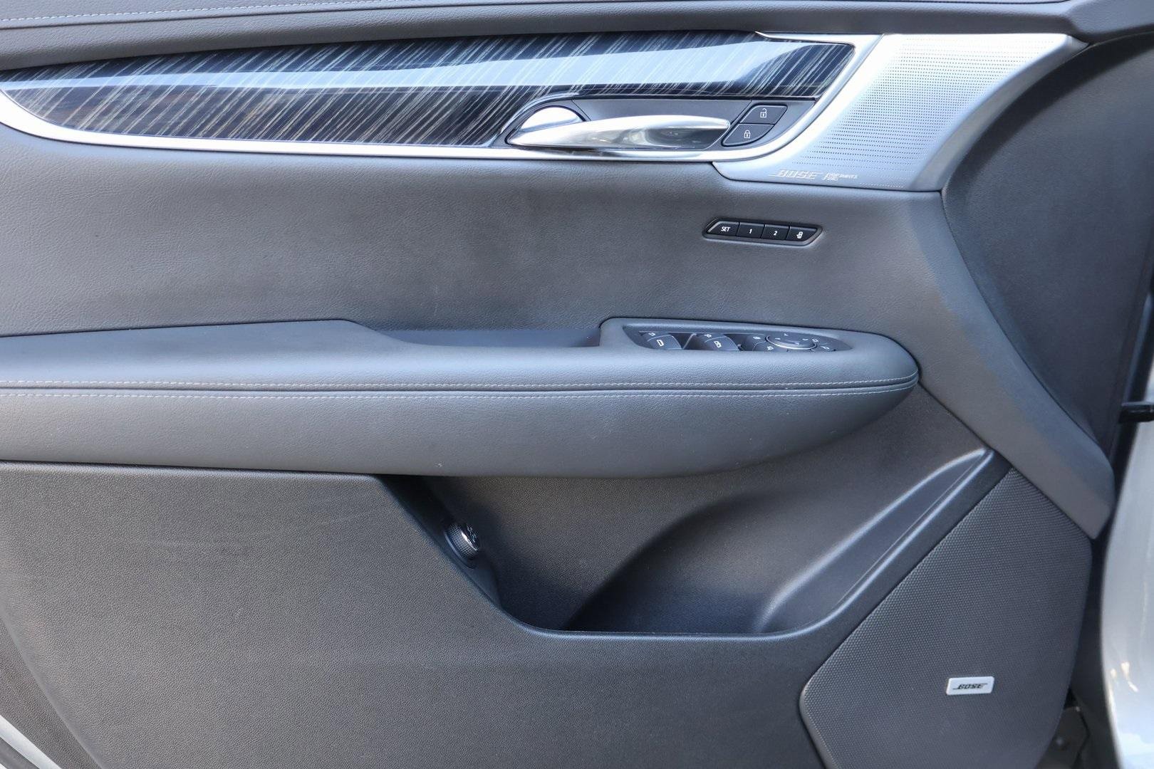 Certified 2025 Cadillac XT6 Premium Luxury image 10