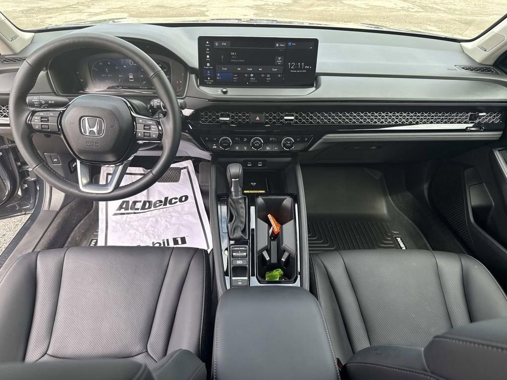 Used 2024 Honda Accord Touring image 12