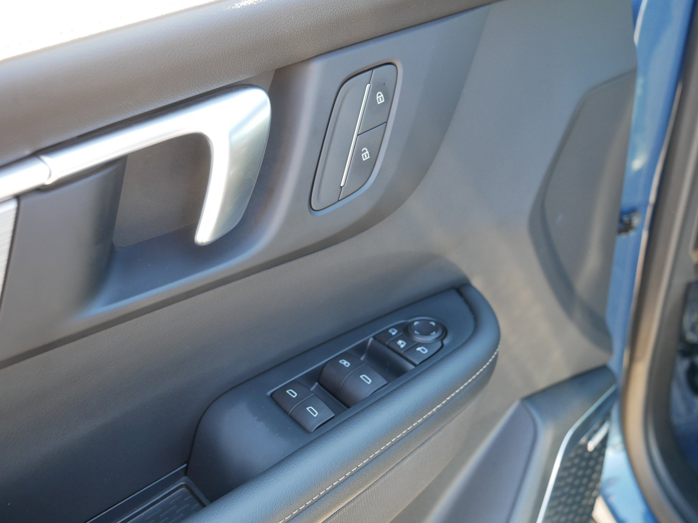 Used 2025 Buick Enclave Preferred image 19