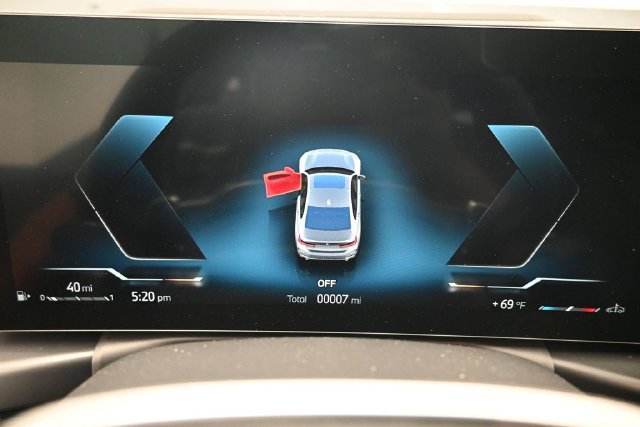 New 2026 BMW 330i xDrive Sedan w/ Premium Package AWD/4WD image 12