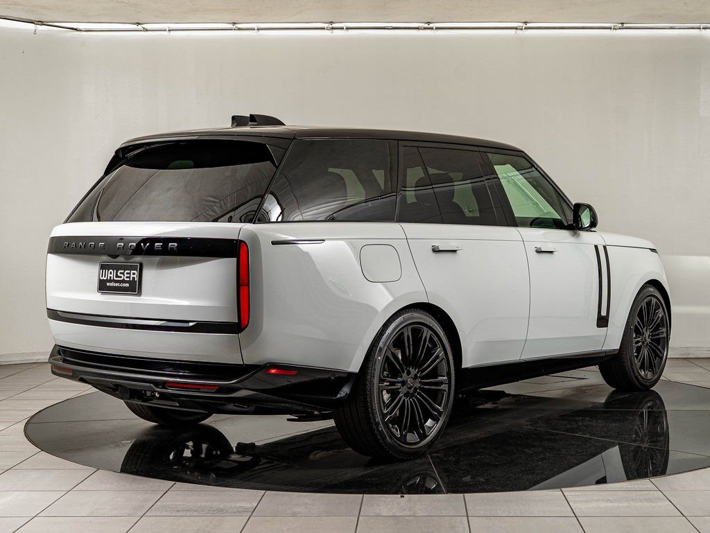New 2026 Land Rover Range Rover SE image 11