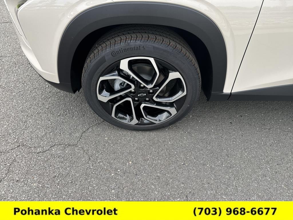 New 2026 Chevrolet Trax RS w/ Sunroof Package FWD image 30