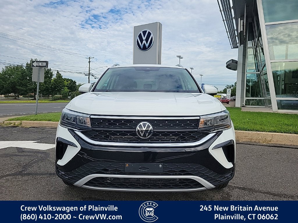 Certified 2023 Volkswagen Taos SE w/ Panoramic Sunroof Package AWD/4WD image 22