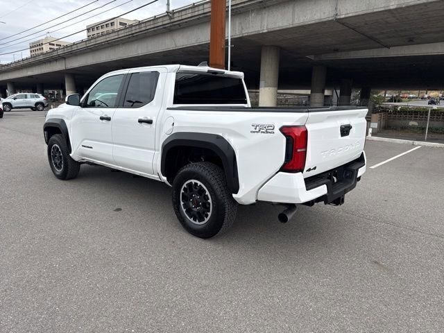 Certified 2025 Toyota Tacoma TRD Off-Road image 7