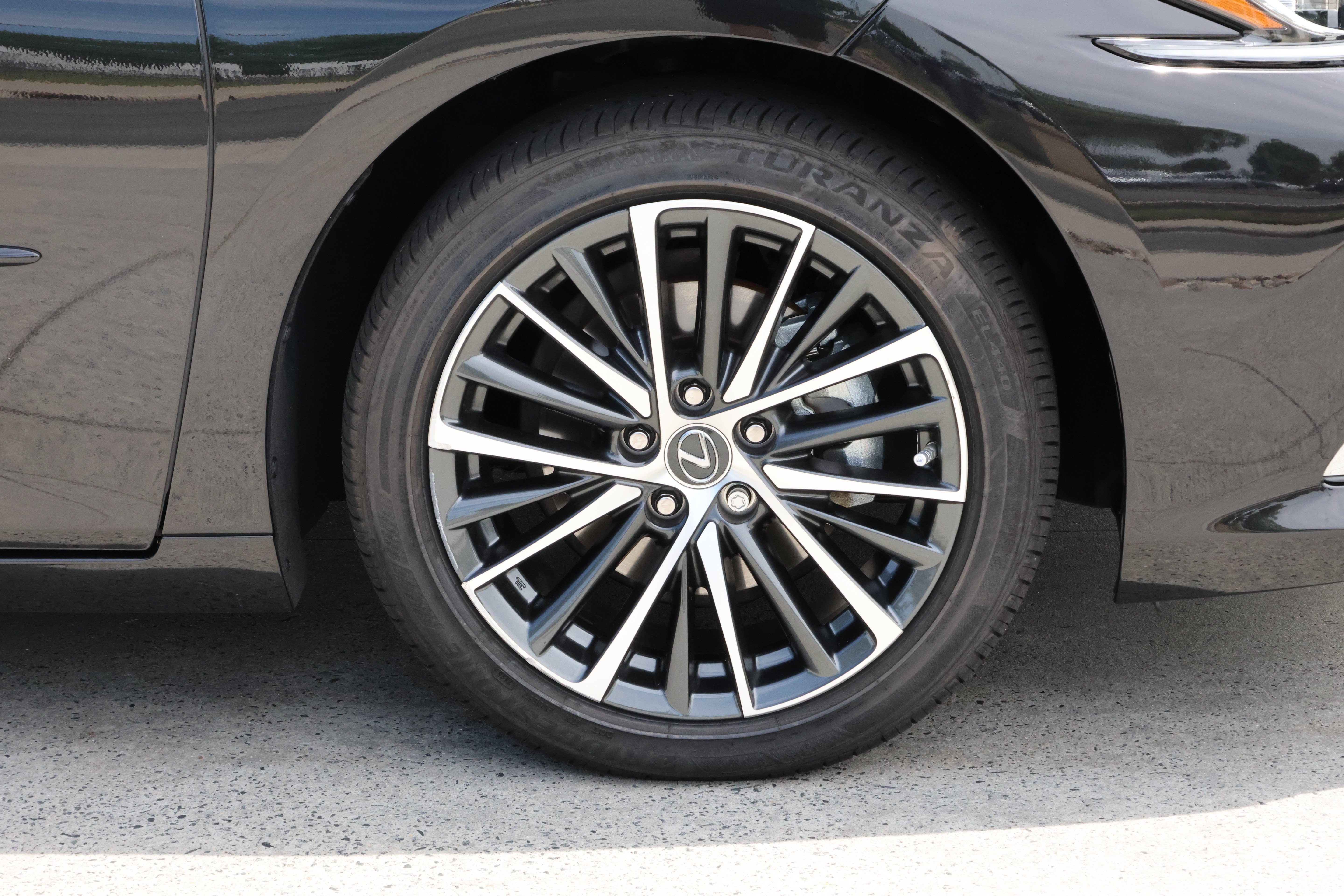 Certified 2025 Lexus ES 350 w/ Premium Package FWD image 11