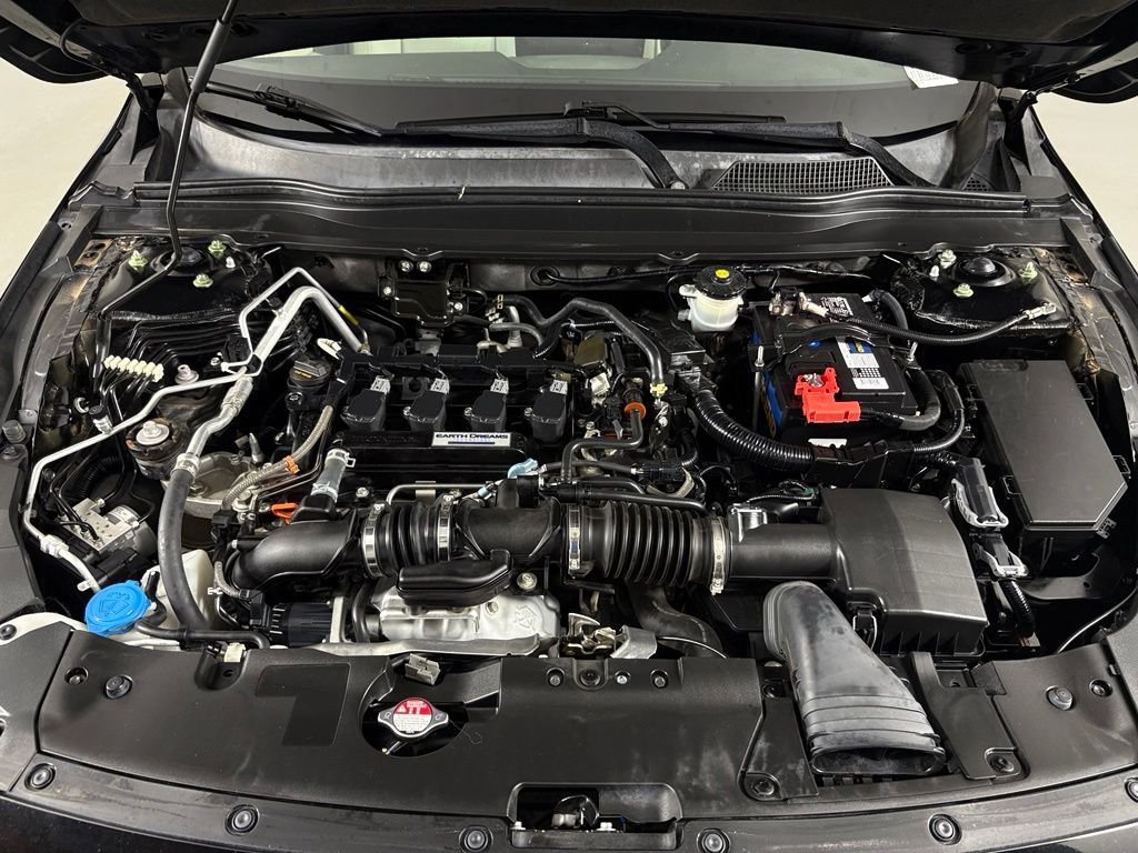Used 2018 Honda Accord LX image 40