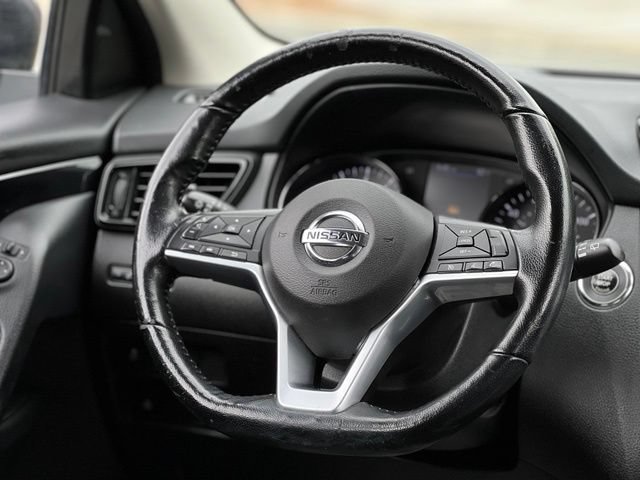 Used 2022 Nissan Rogue Sport SV FWD image 27