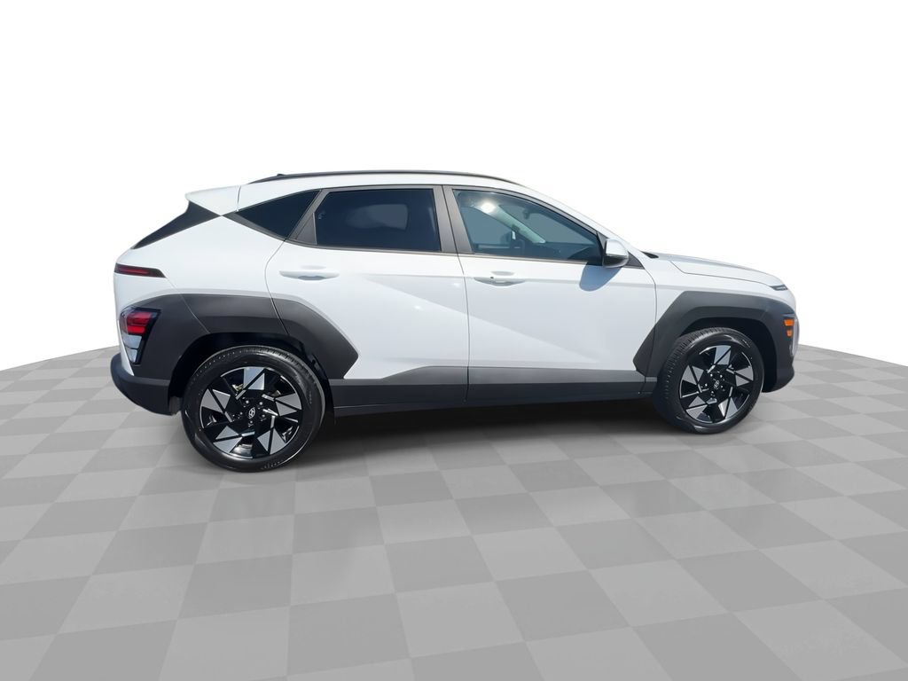 Used 2025 Hyundai Kona SEL FWD image 8