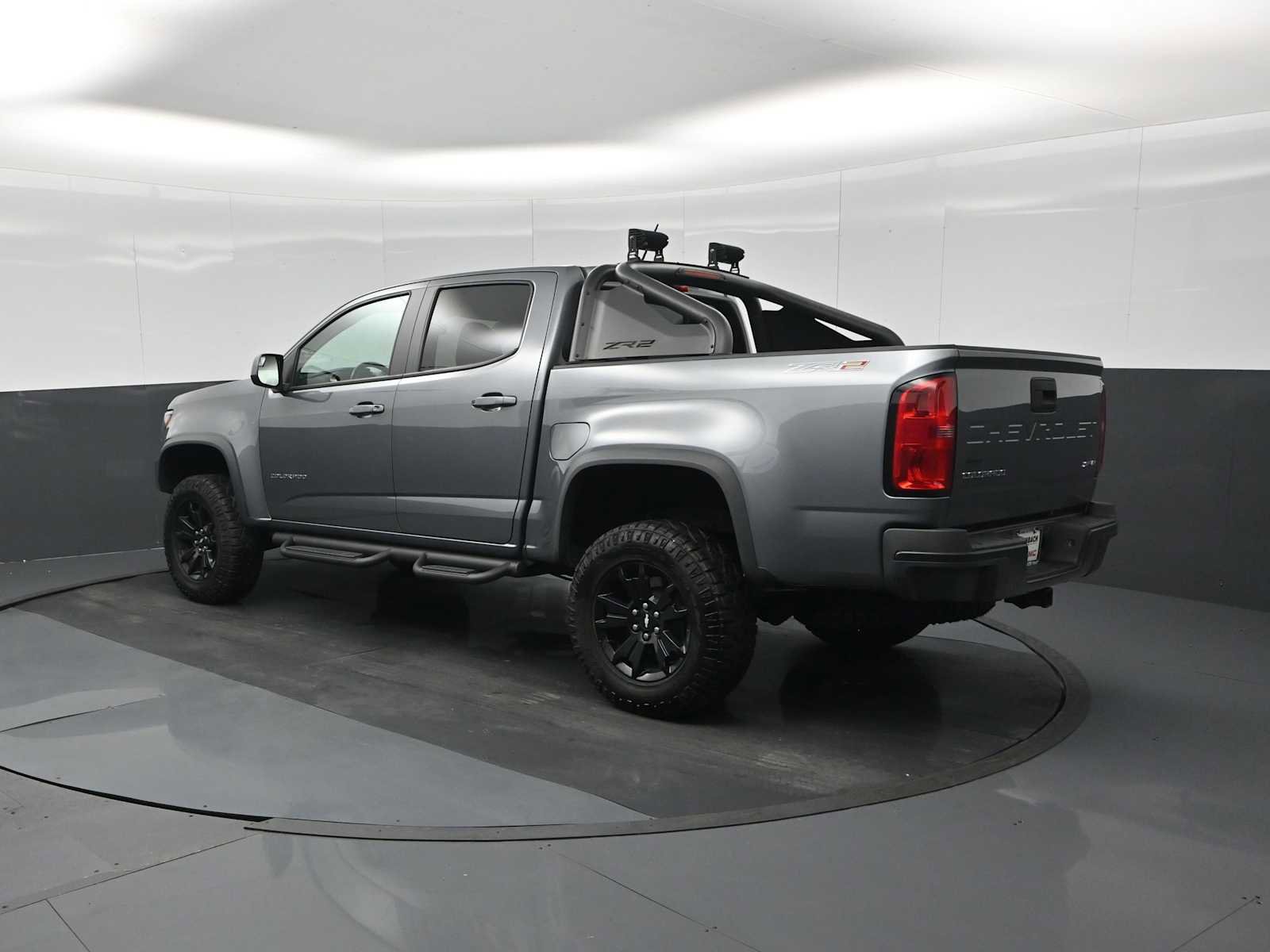 Used 2021 Chevrolet Colorado ZR2 w/ ZR2 Dusk Special Edition image 6