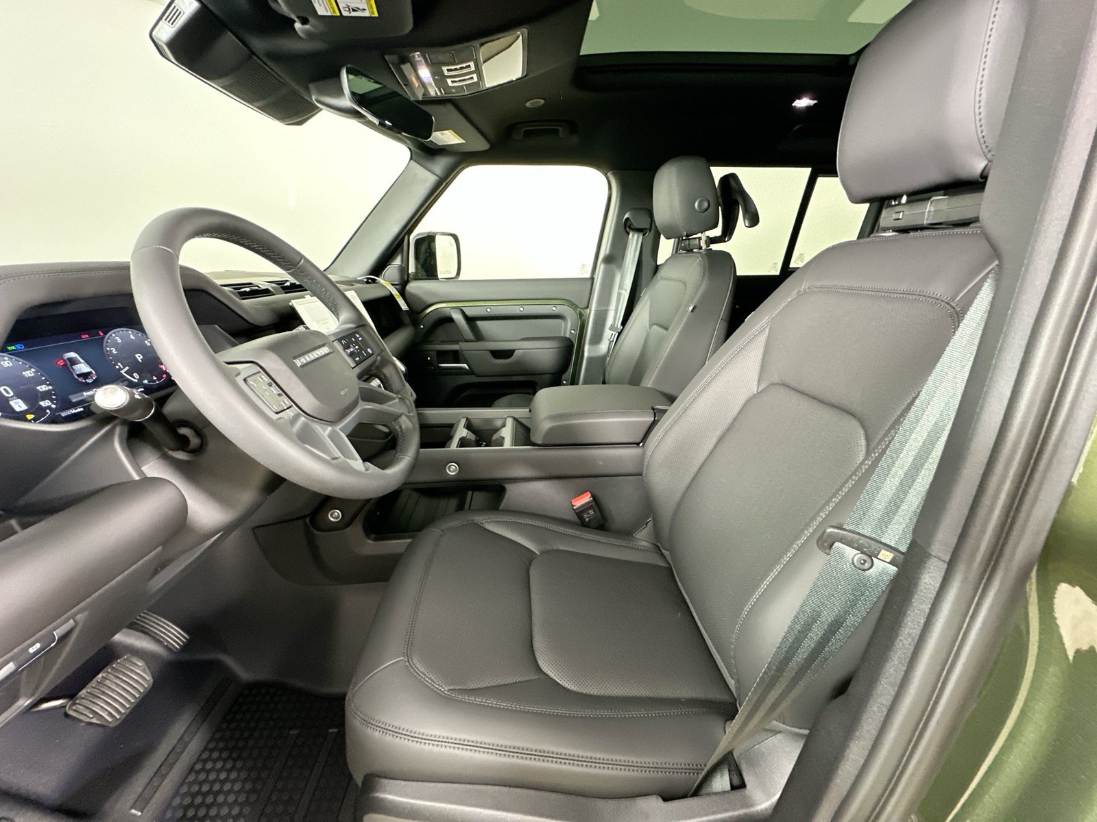 New 2026 Land Rover Defender 110 S AWD/4WD image 34