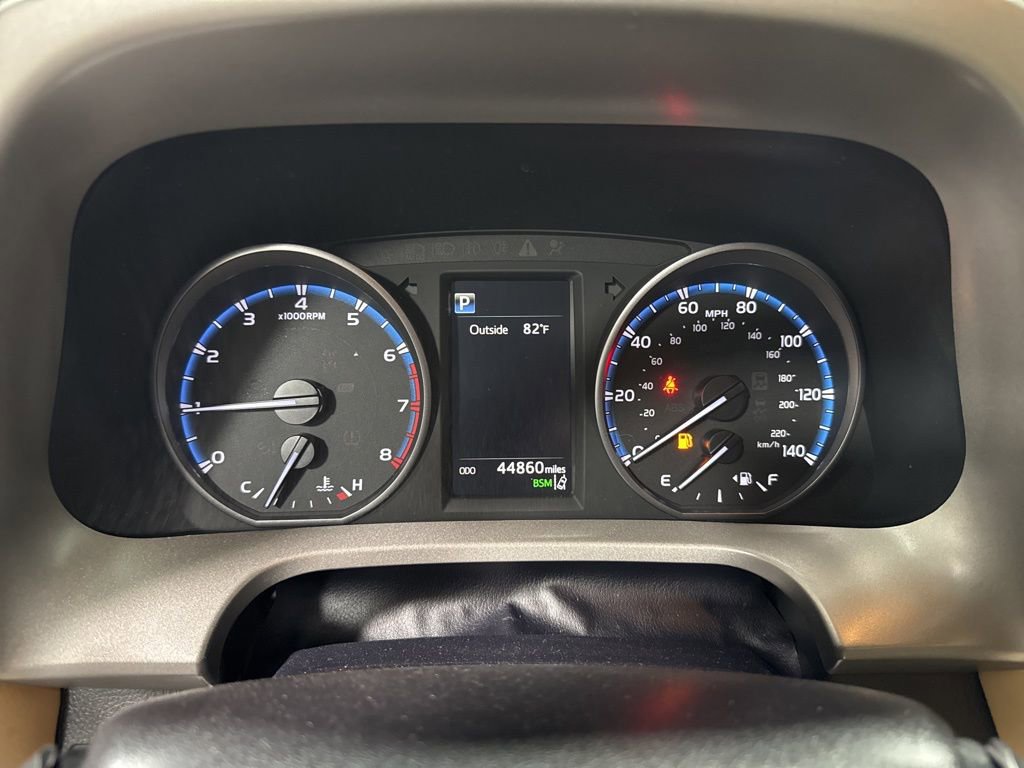 Used 2018 Toyota RAV4 XLE FWD image 21