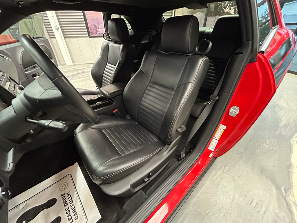 Used 2010 Dodge Challenger R/T RWD image 7