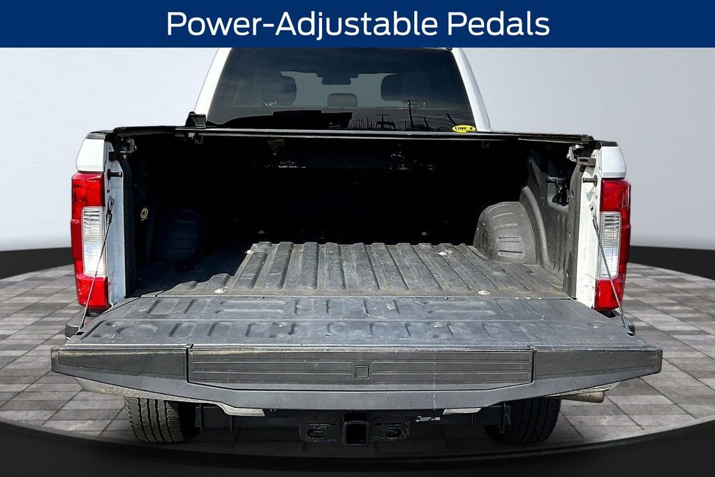 Used 2019 Ford F350 XLT w/ XLT Premium Package AWD/4WD image 7