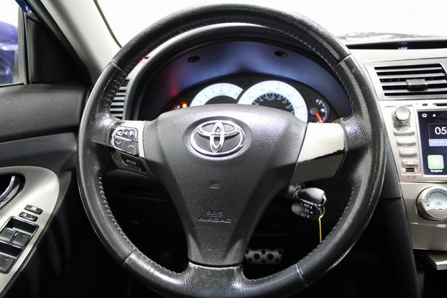 Used 2010 Toyota Camry SE image 4
