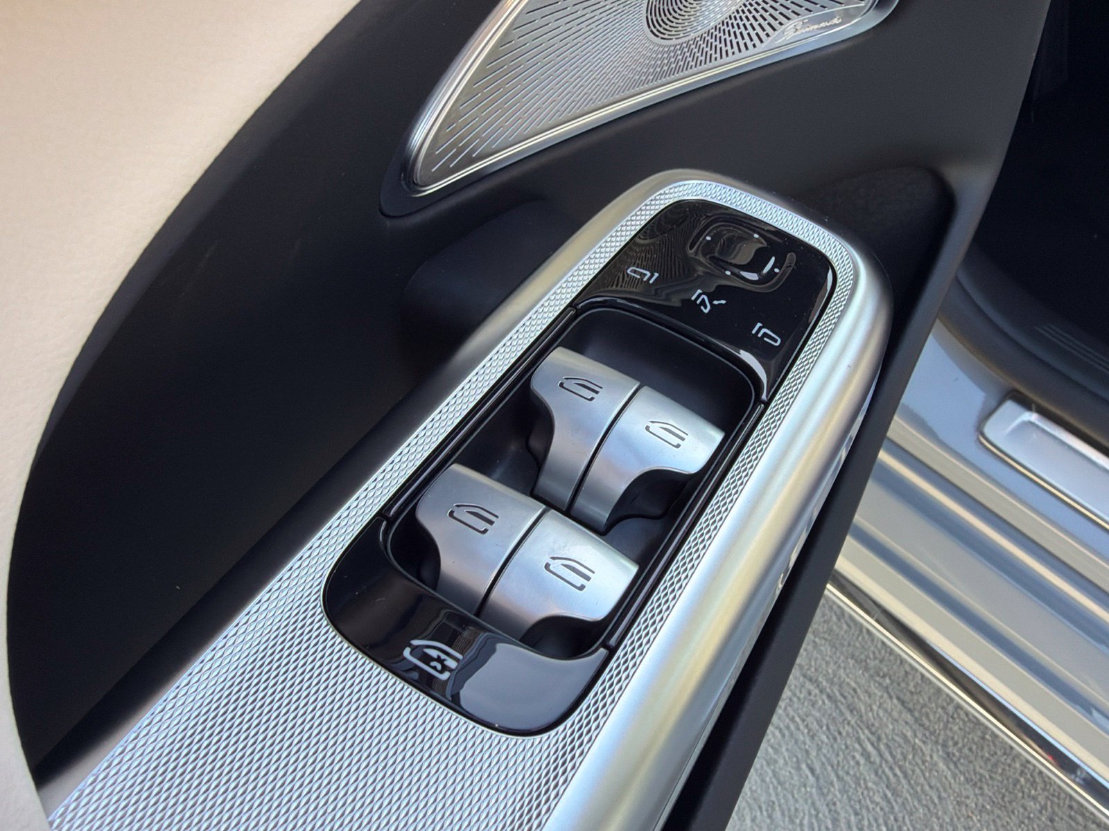 New 2027 Mercedes-Benz E 450 4MATIC Sedan image 17