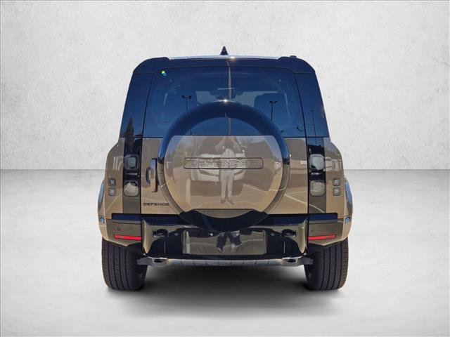 New 2026 Land Rover Defender 110 X-Dynamic SE image 8