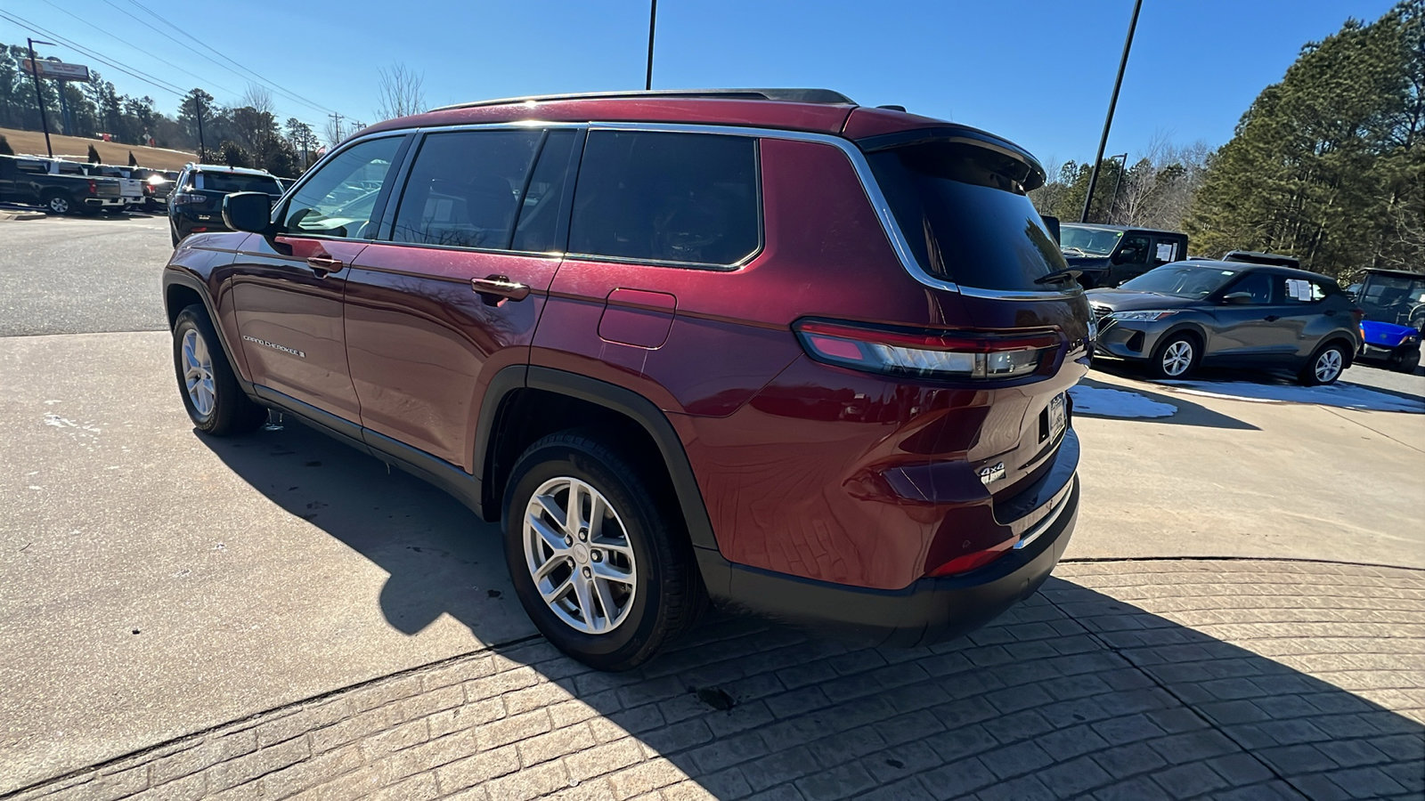 Certified 2024 Jeep Grand Cherokee L Laredo image 10