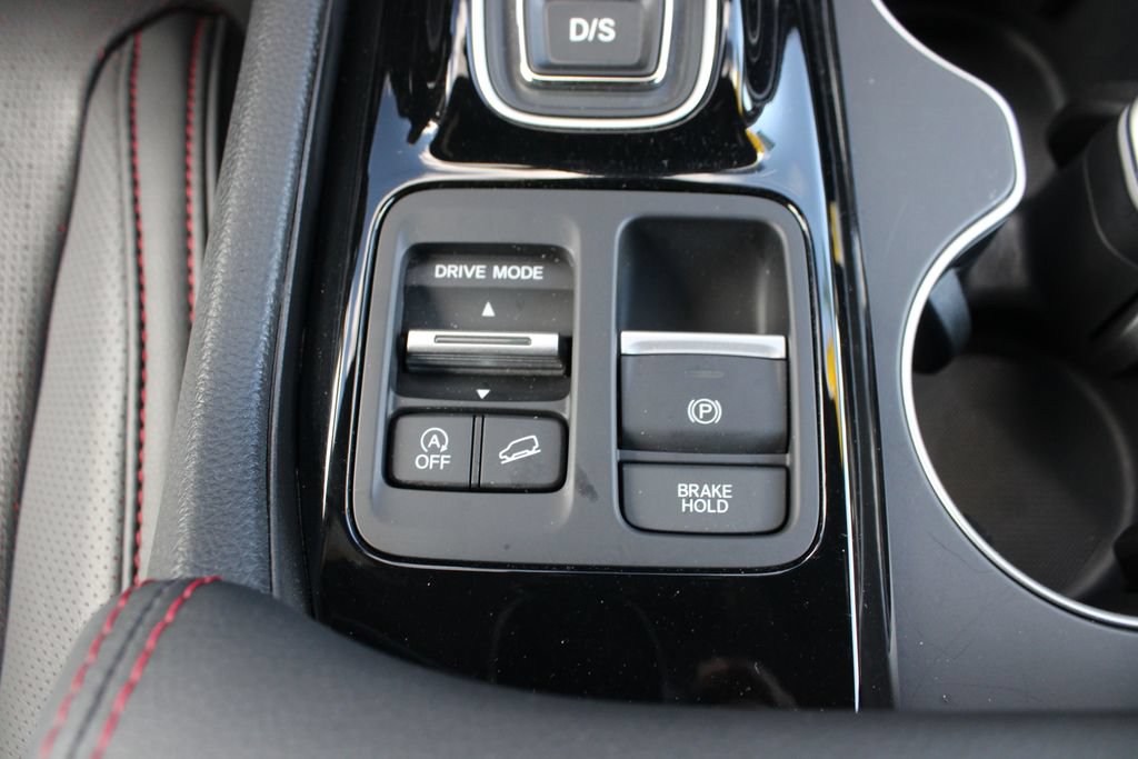 Certified 2025 Honda Pilot Black Edition image 23