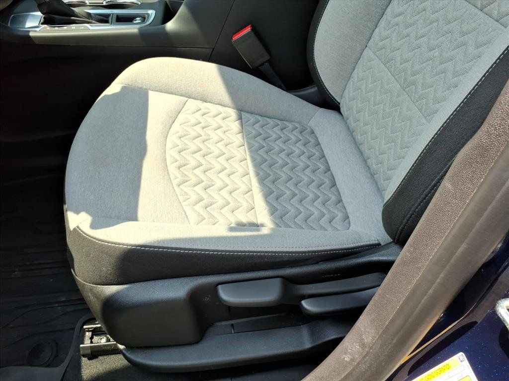 Used 2022 Chevrolet Equinox LS w/ LPO, Floor Liner Package FWD image 22