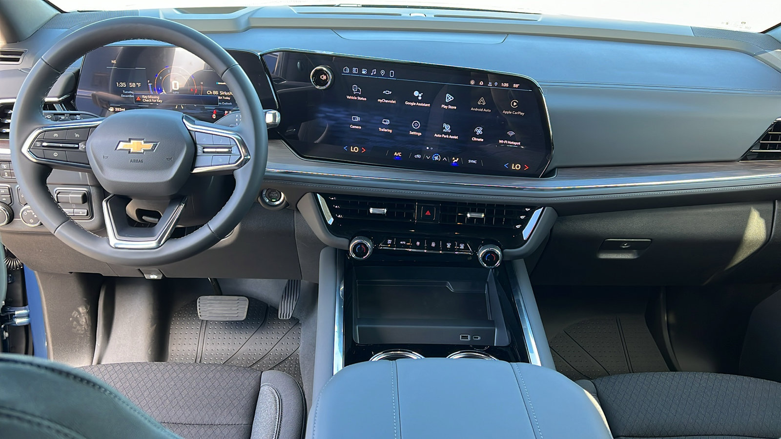 New 2026 Chevrolet Suburban LS image 17