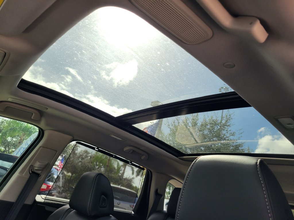 Used 2025 Acura MDX w/ Technology Package FWD image 19