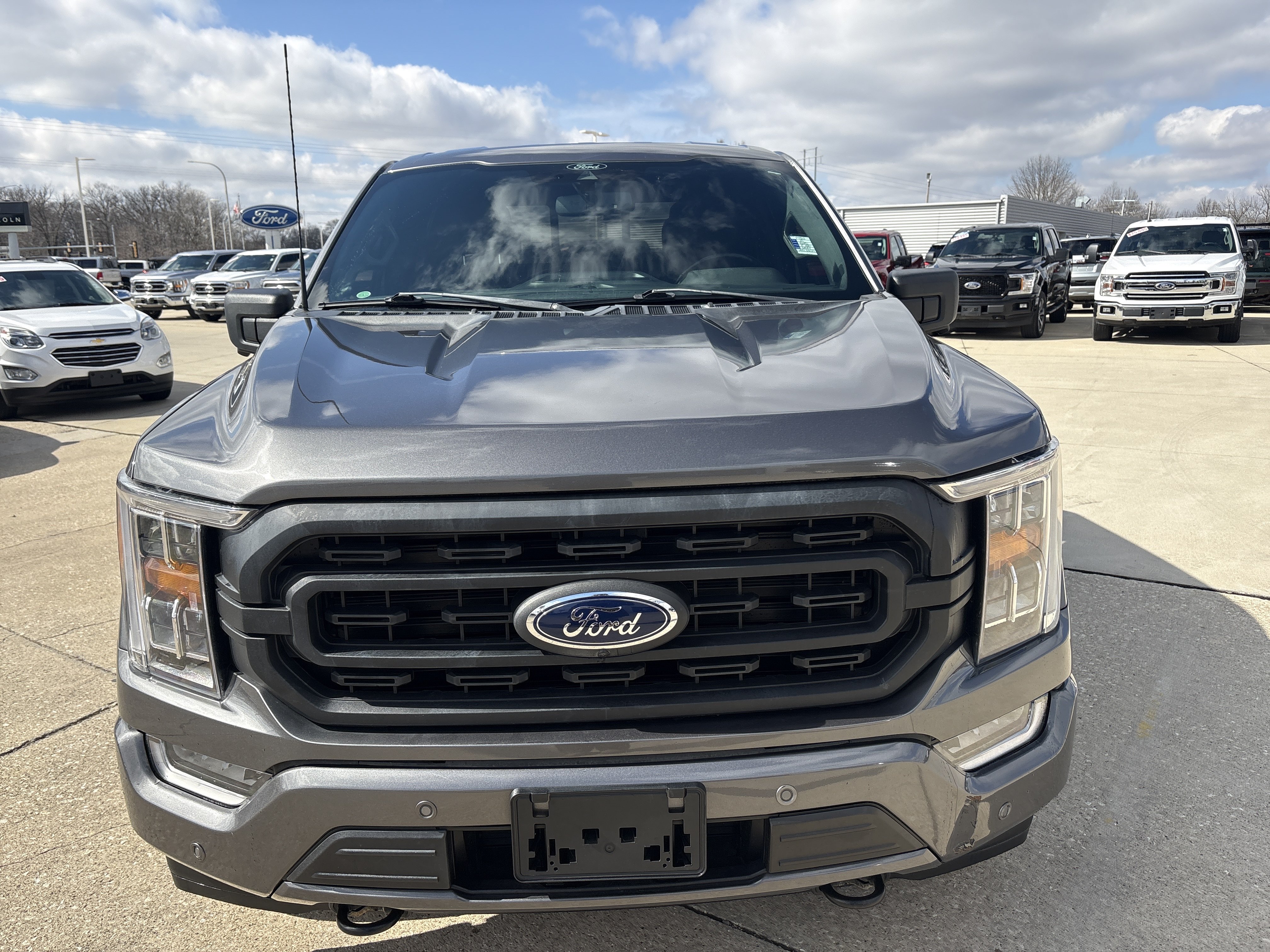 Used 2021 Ford F150 XLT w/ Equipment Group 302A High AWD/4WD image 2