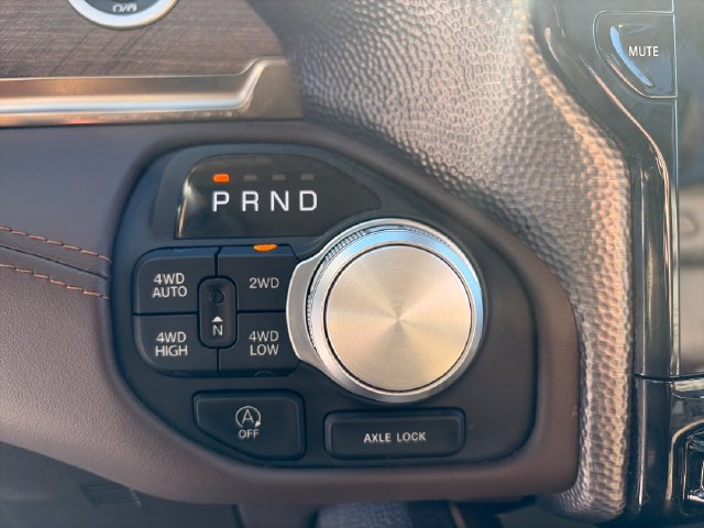 Used 2025 RAM 1500 Limited AWD/4WD image 24