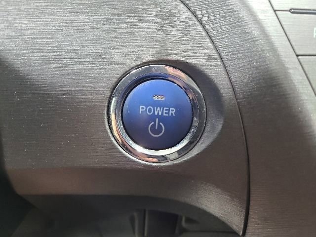 Used 2015 Toyota Prius Two FWD image 31