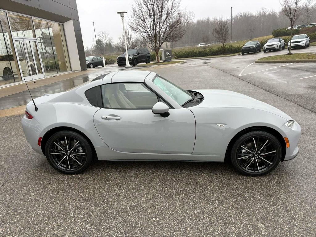 Used 2025 MAZDA MX-5 Miata RF Grand Touring image 8