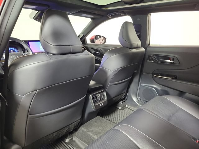 Used 2023 Toyota Crown AWD/4WD image 11