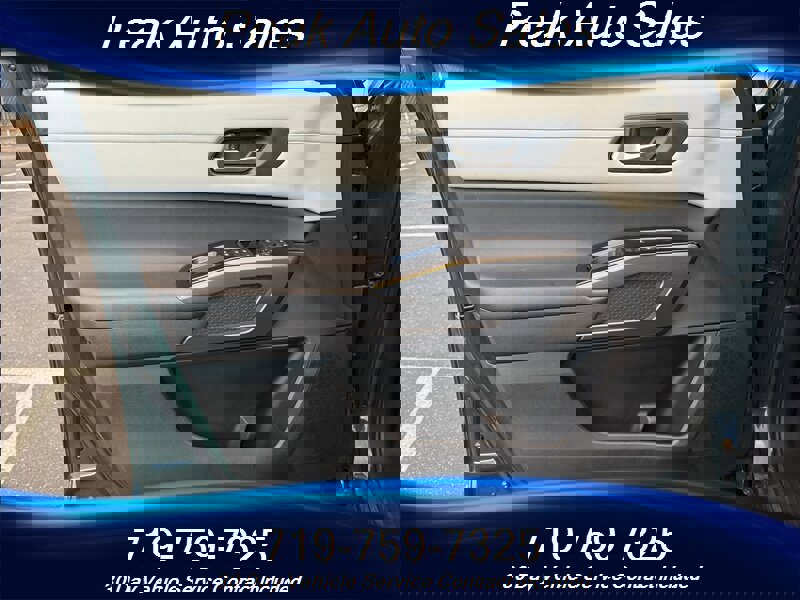 Used 2022 Nissan Pathfinder SL image 11