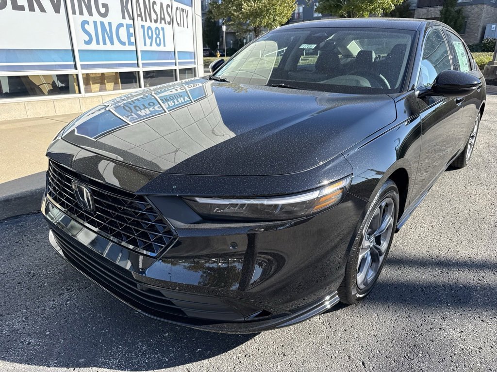 Used 2025 Honda Accord EX-L image 10