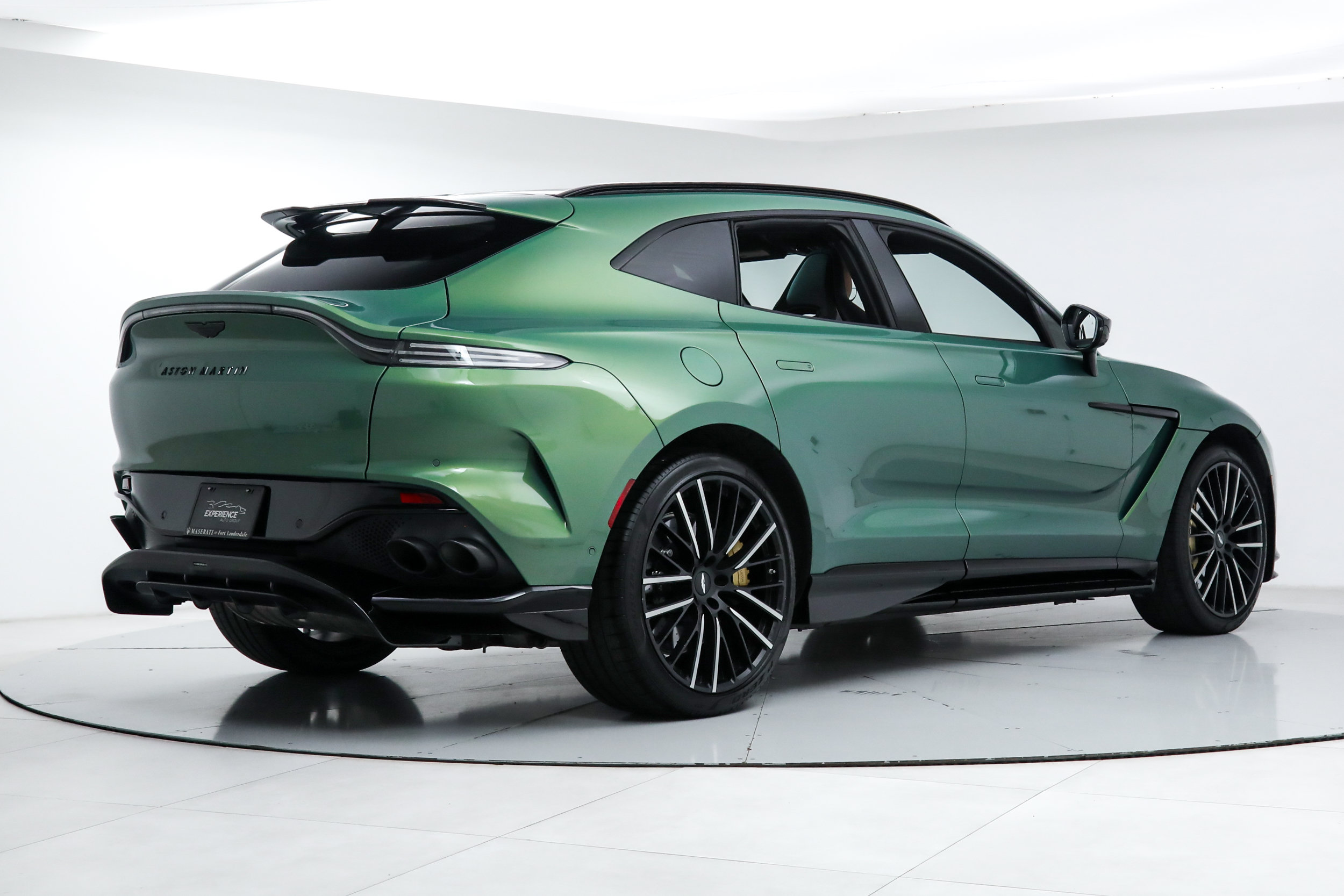 Used 2023 Aston Martin DBX 707 AWD/4WD image 5