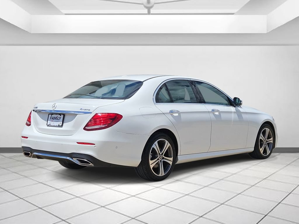 Used 2019 Mercedes-Benz E 300 4MATIC image 4
