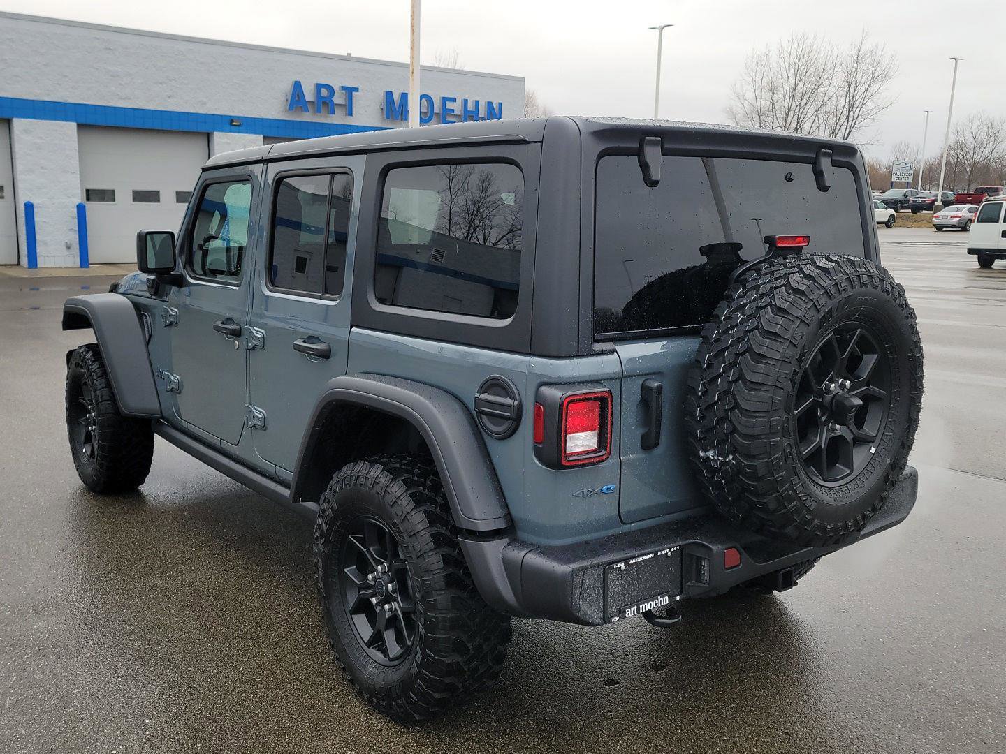 Used 2025 Jeep Wrangler Willys image 3