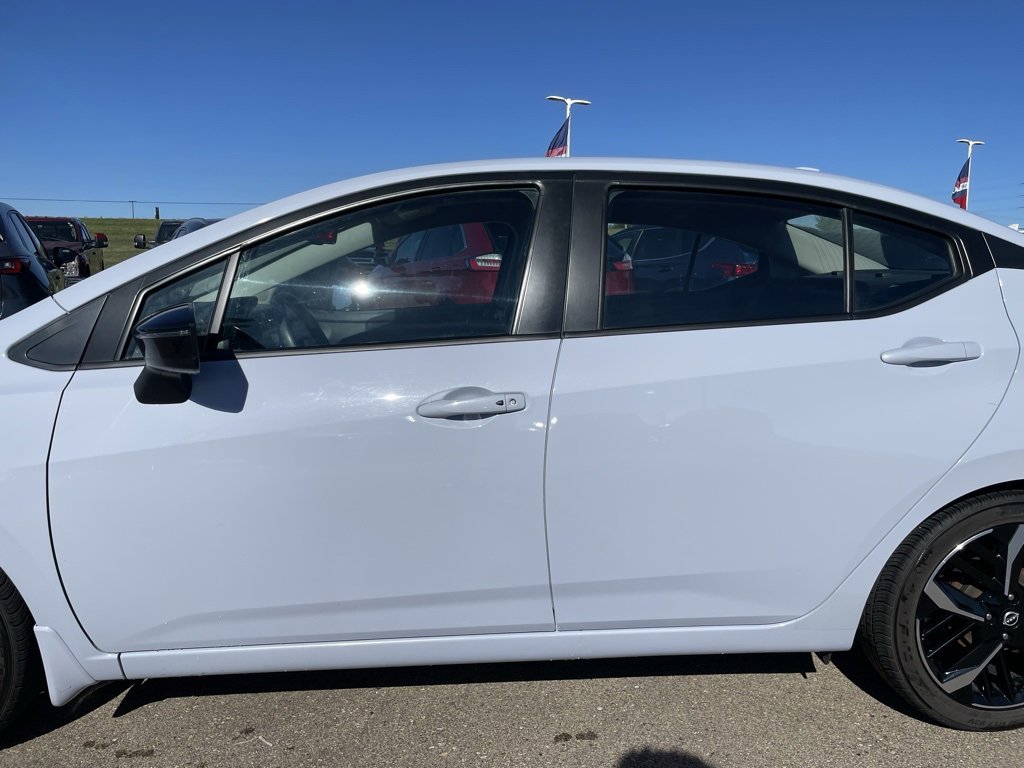 Used 2023 Nissan Versa SR w/ Electronics Package image 36