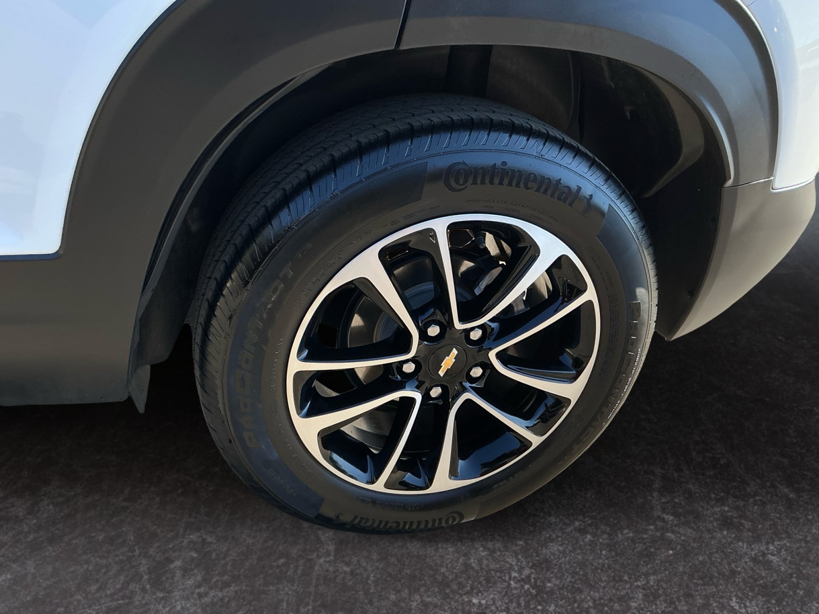Used 2024 Chevrolet TrailBlazer LT w/ Driver Confidence Package FWD image 9