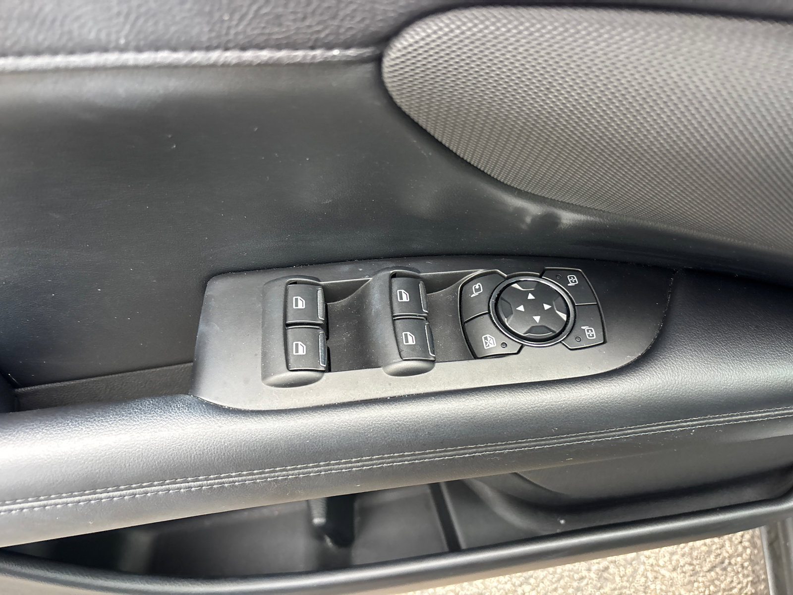 Used 2019 Lincoln MKZ Reserve image 13