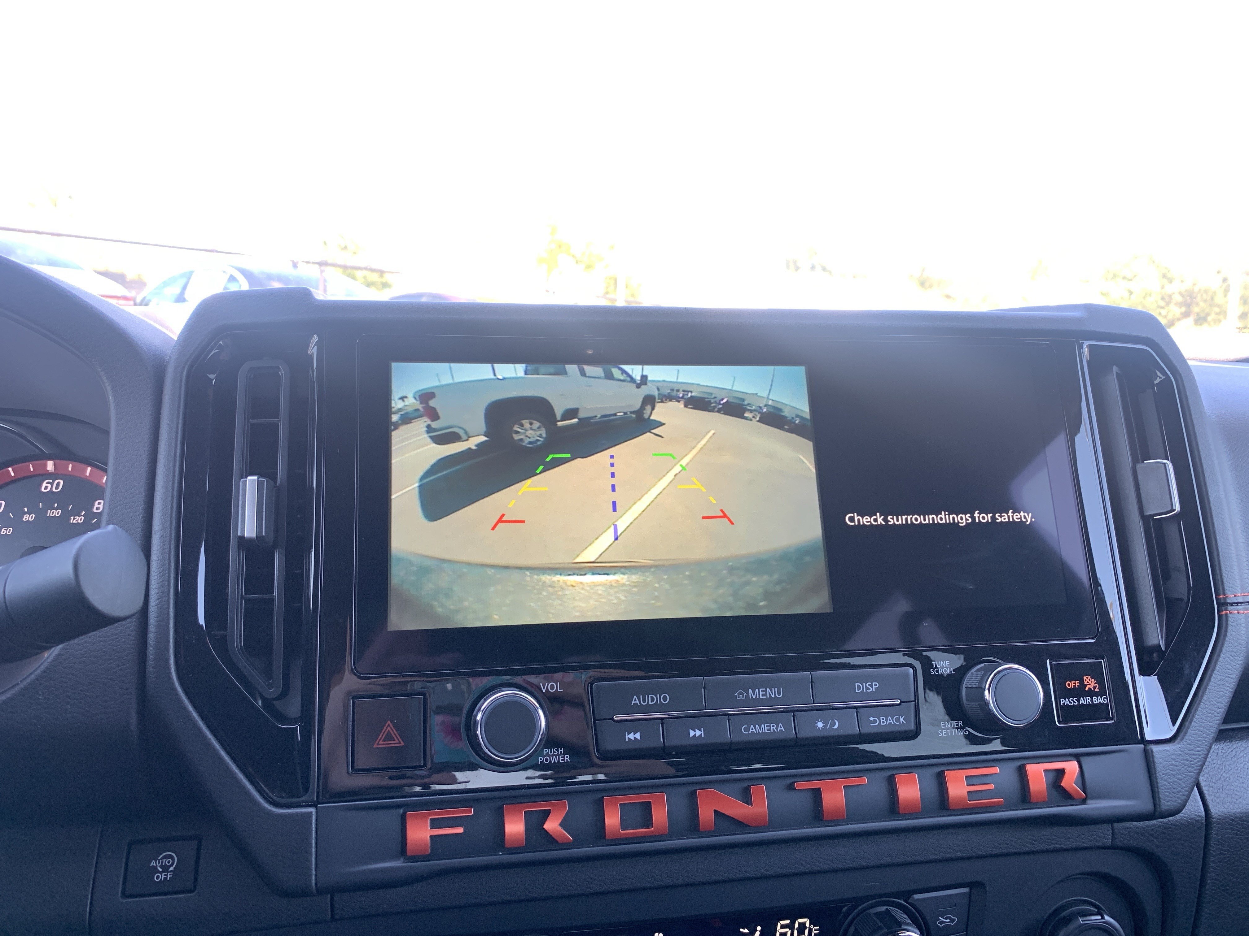 Used 2025 Nissan Frontier PRO-4X AWD/4WD image 24