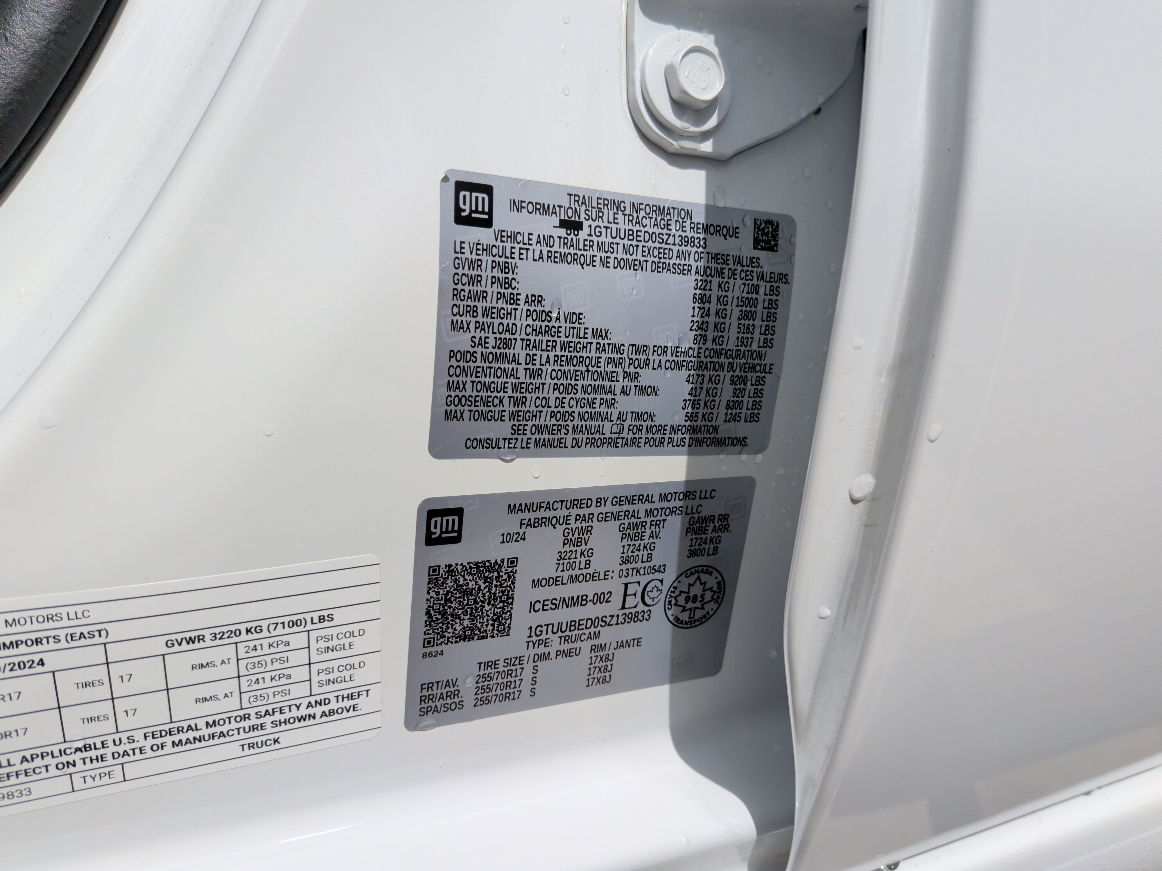 Used 2025 GMC Sierra 1500 SLE image 30