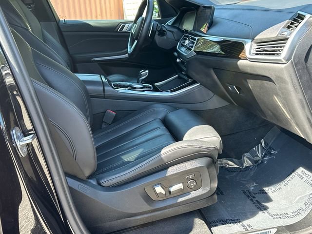 Used 2021 BMW X5 sDrive40i w/ M Sport Package RWD image 13