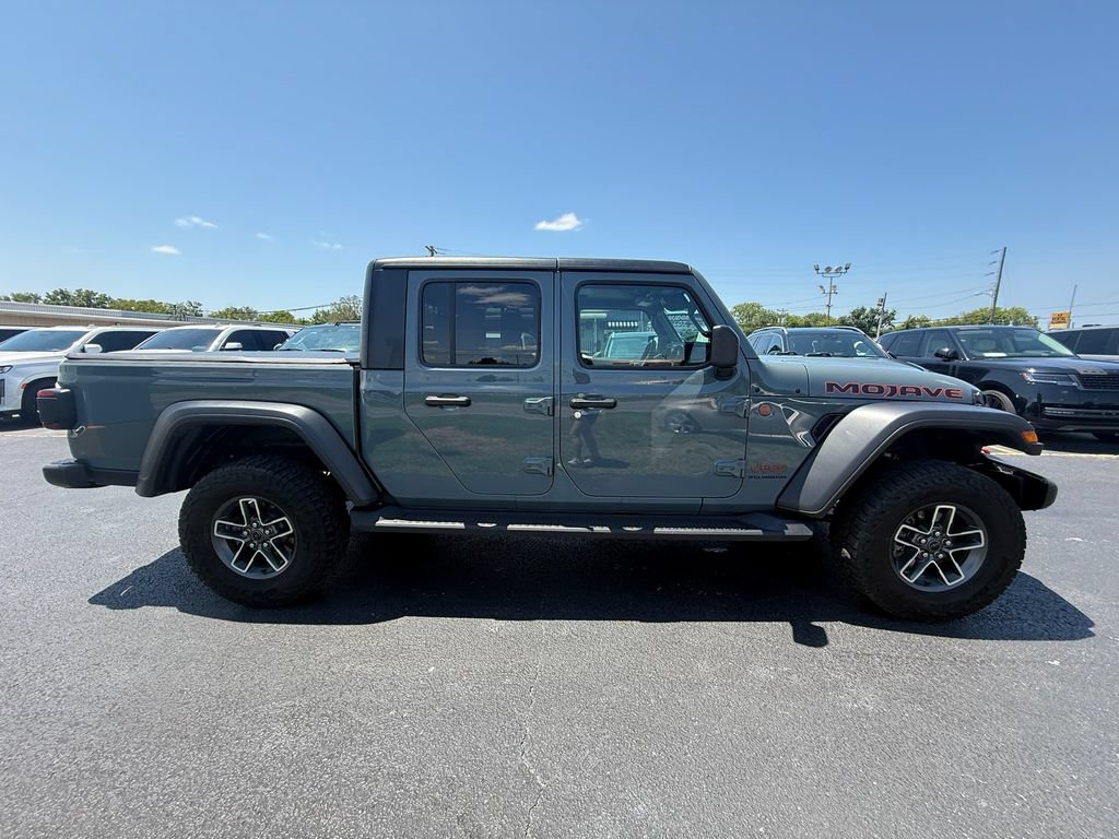Used 2024 Jeep Gladiator Mojave w/ Convenience Group AWD/4WD image 2