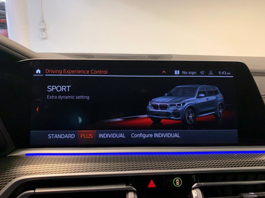 Used 2022 BMW X5 xDrive40i w/ M Sport Package image 36