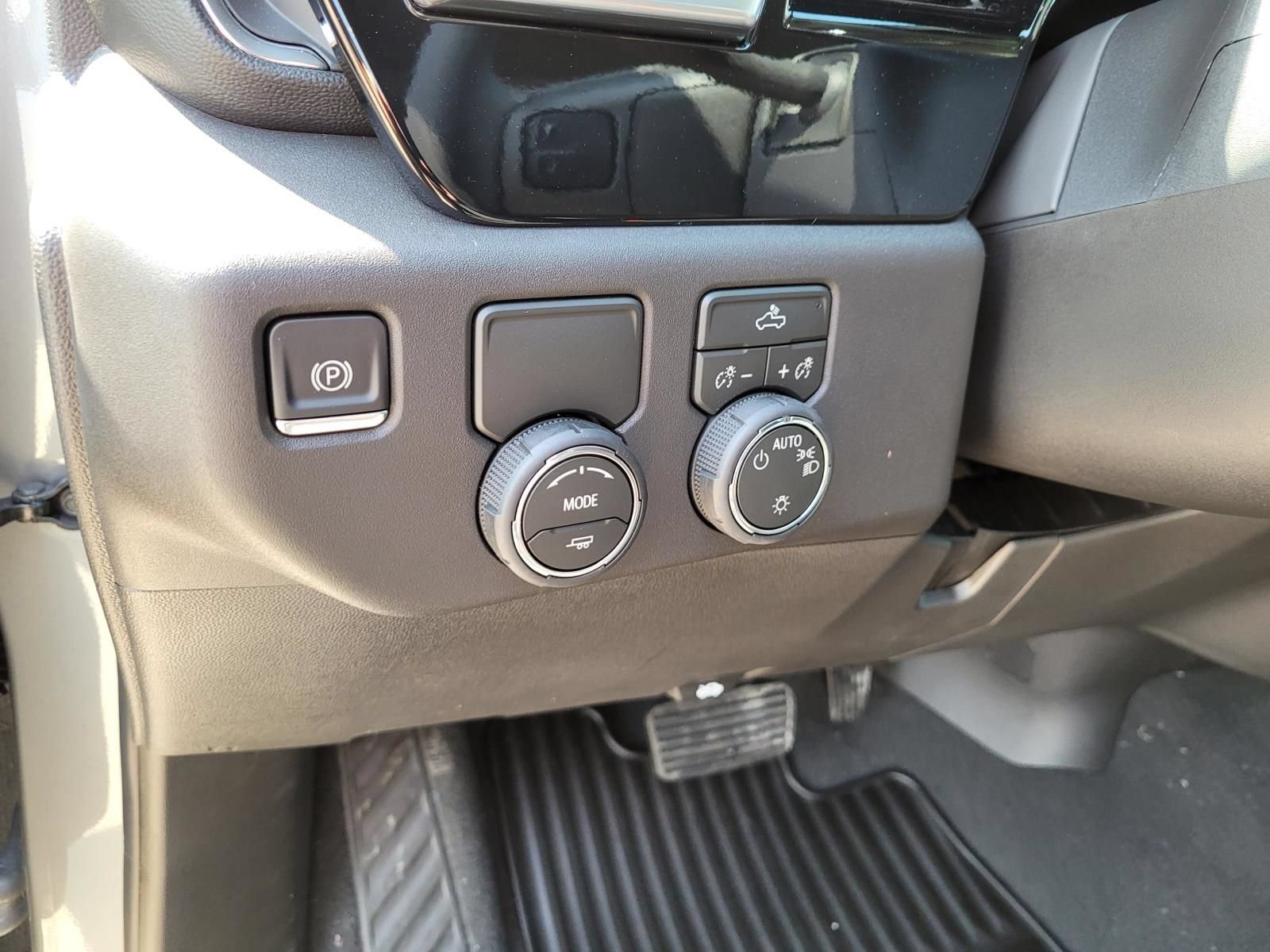 New 2026 Chevrolet Silverado 1500 LT w/ Texas Edition Plus RWD image 16