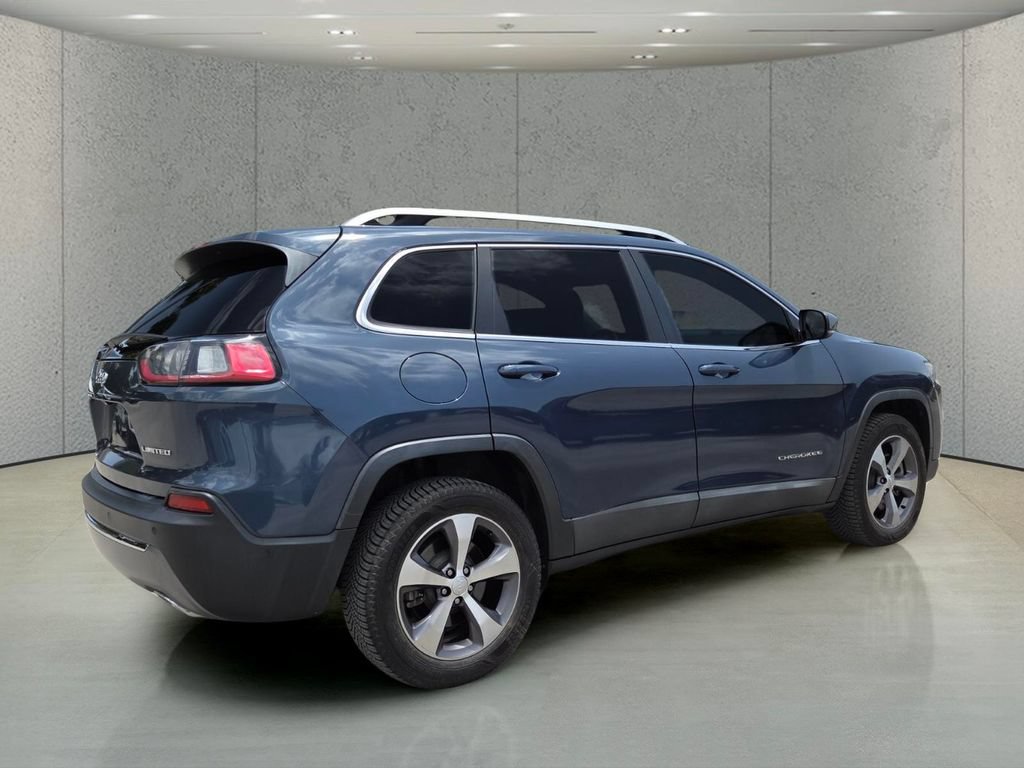 Used 2021 Jeep Cherokee Limited w/ Elite Package AWD/4WD image 3