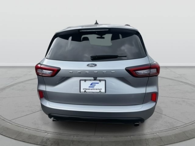 Used 2024 Ford Escape ST-Line image 5